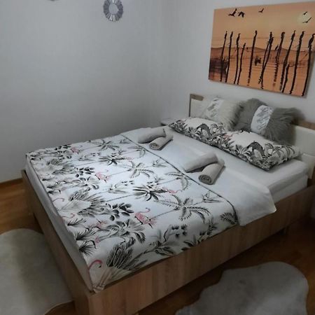 Apartman Bulevar Sarajevo - Free Parking Extérieur photo