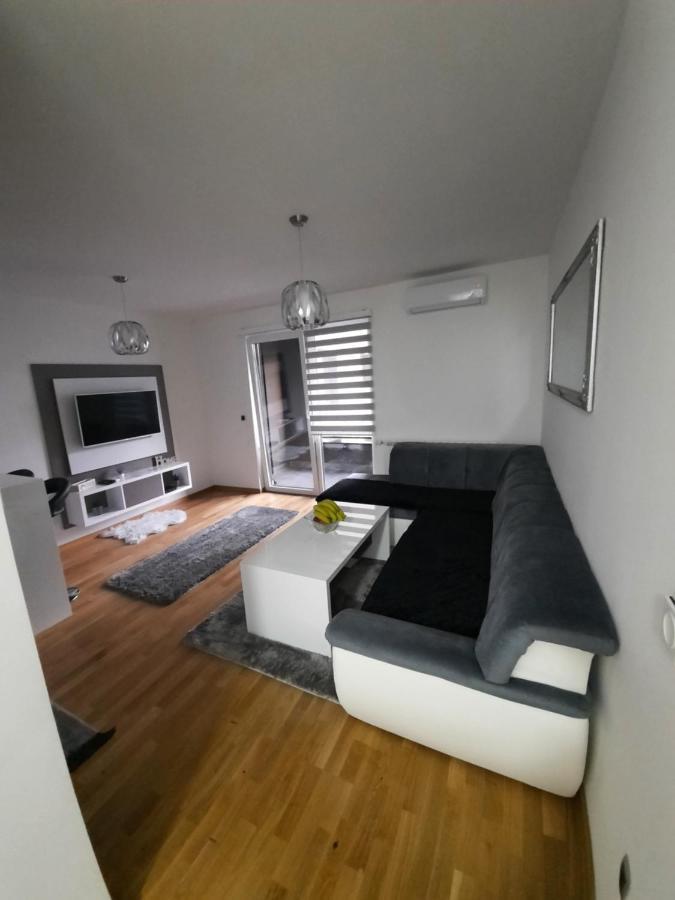 Apartman Bulevar Sarajevo - Free Parking Extérieur photo