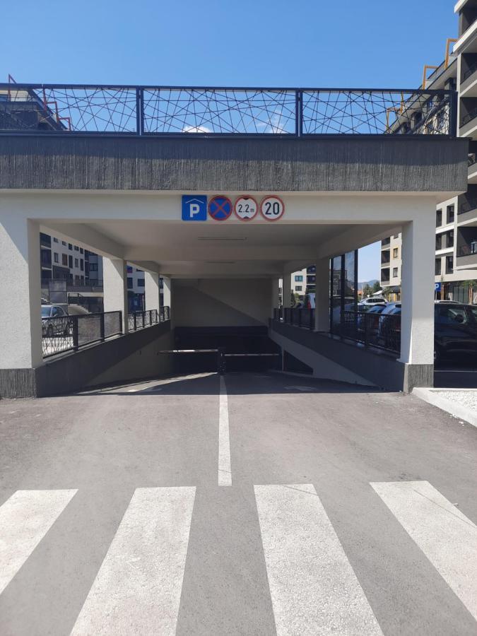 Apartman Bulevar Sarajevo - Free Parking Extérieur photo