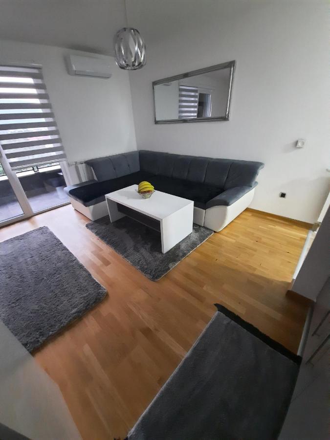 Apartman Bulevar Sarajevo - Free Parking Extérieur photo