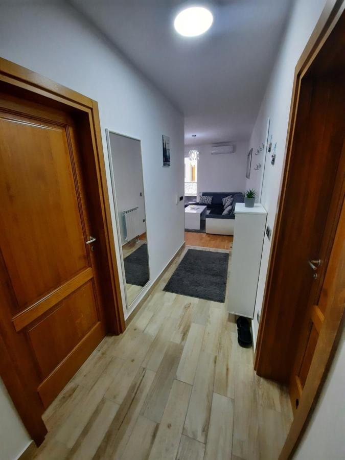 Apartman Bulevar Sarajevo - Free Parking Extérieur photo