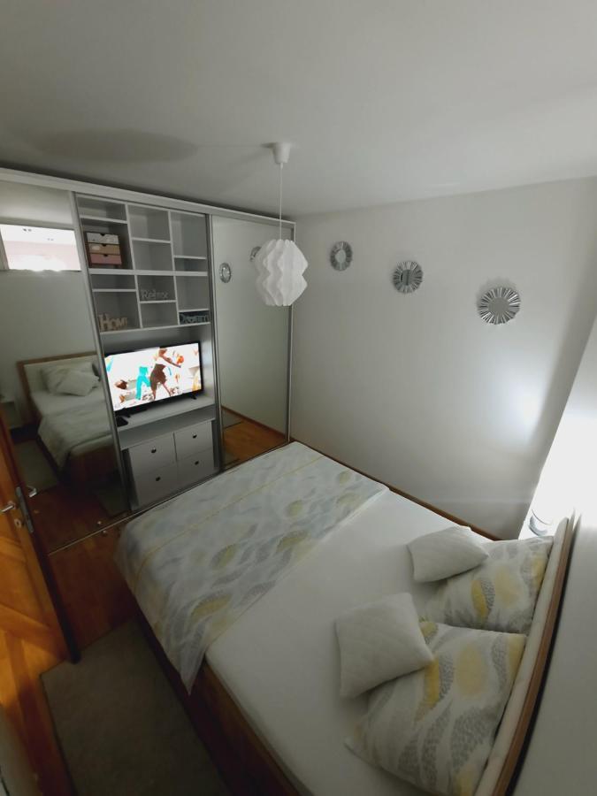 Apartman Bulevar Sarajevo - Free Parking Extérieur photo