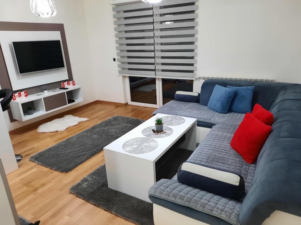 Apartman Bulevar Sarajevo - Free Parking Extérieur photo