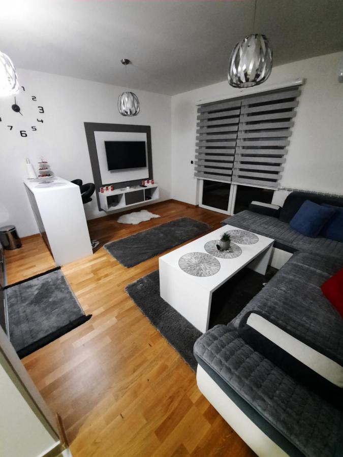 Apartman Bulevar Sarajevo - Free Parking Extérieur photo